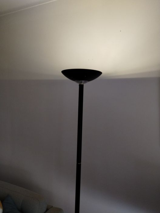 Candeeiro de pé baixo consumo