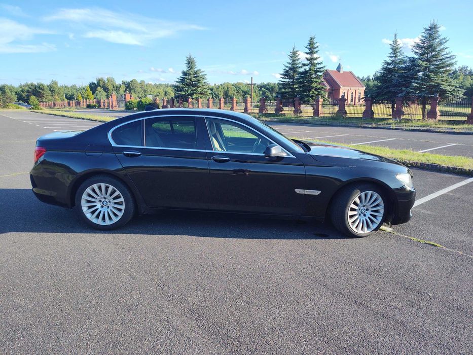 BMW F01 740 D xdrive