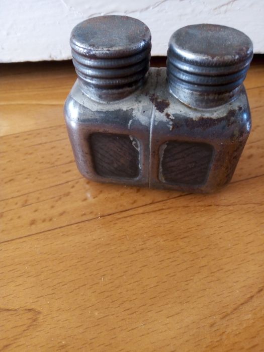 Oliwiarka Stara do oleju