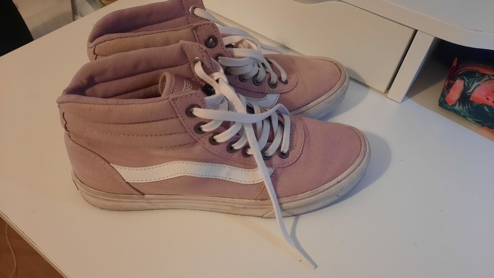 Tennis de varias marcas originais