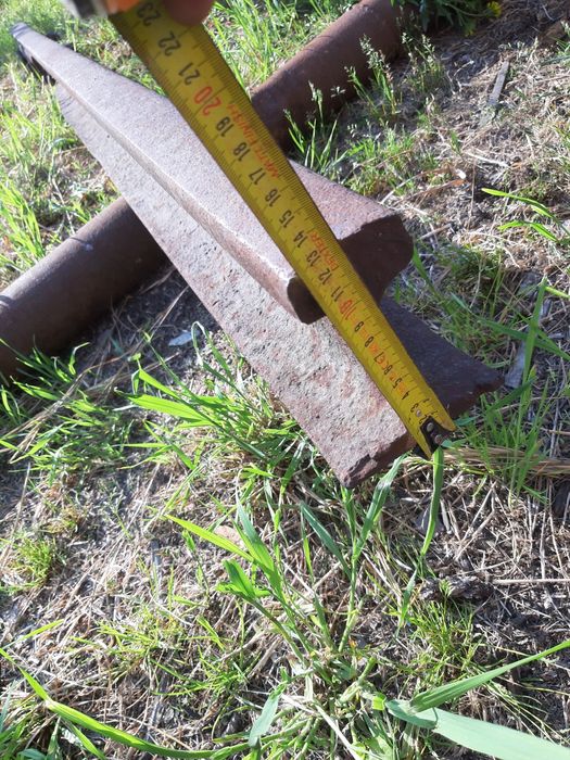 Szyny kolejowe sprzedam.