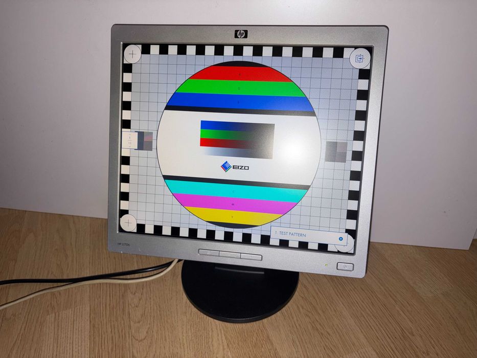 Monitor HP L1706 - 17 cali