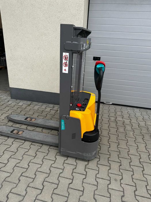 Wózek widłowy elektryczny Jungheinrich, 150 mth udźwig 1000 kg.