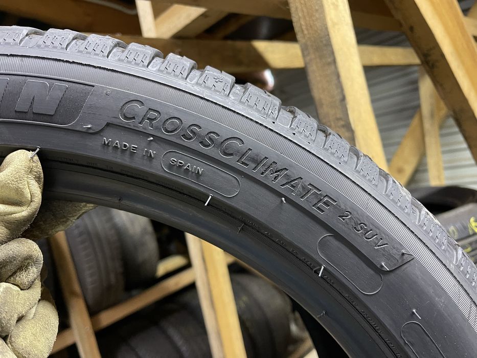 Шини літо 245/45R20 MICHELIN Cross Climate 2 SUV 2шт стан ідеал