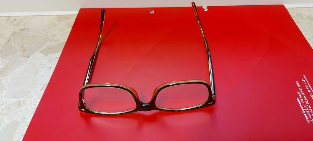 Okulary korekcyjne-oprawki.