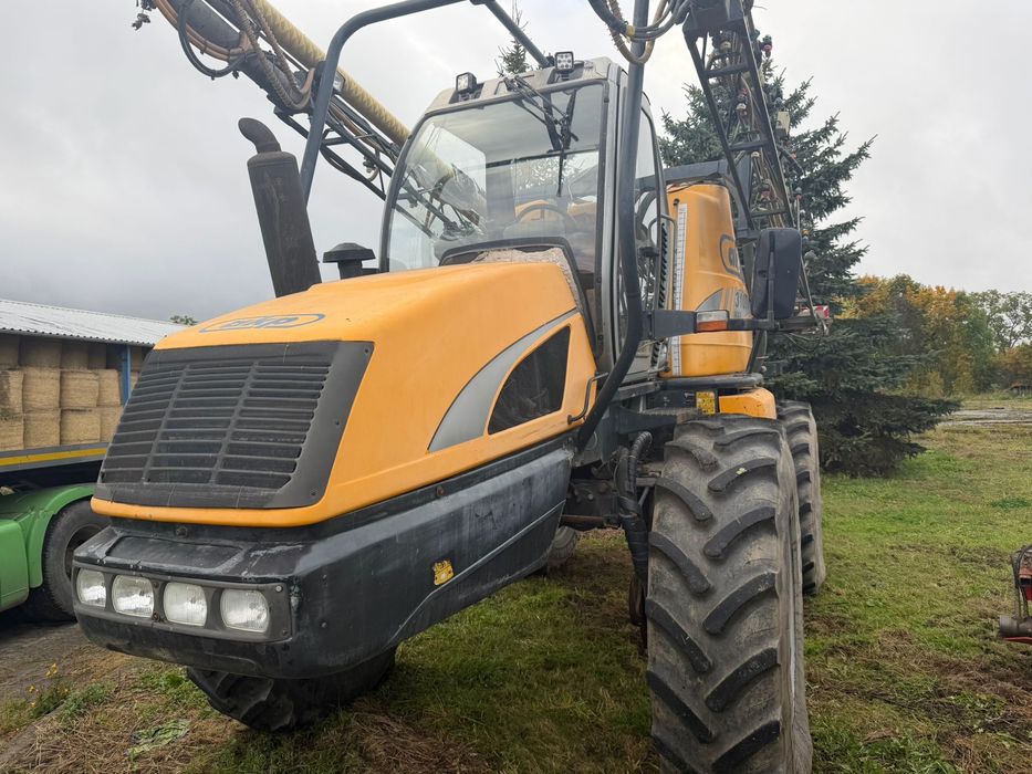 Opryskiwacz mazzotti samojezdny 3100 l 24 m belka
