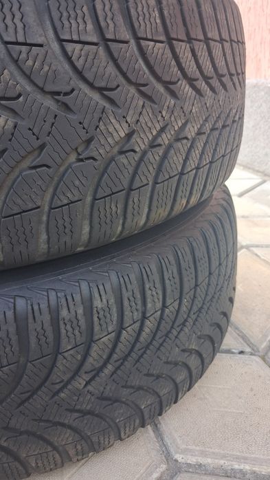 Зимова гума Michenlin 215/60R16