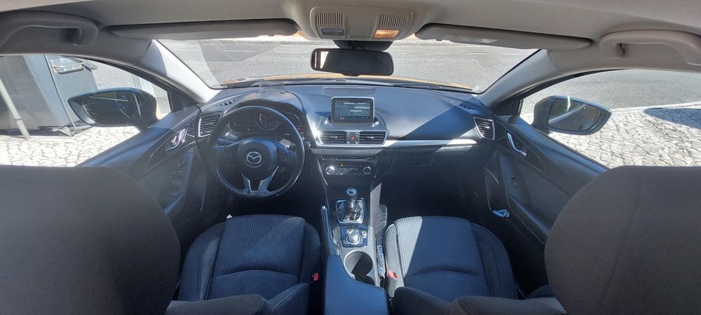 Mazda 3 1.5 Excellence