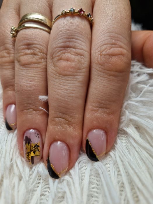 Paznokcie- żel,Hybryda .