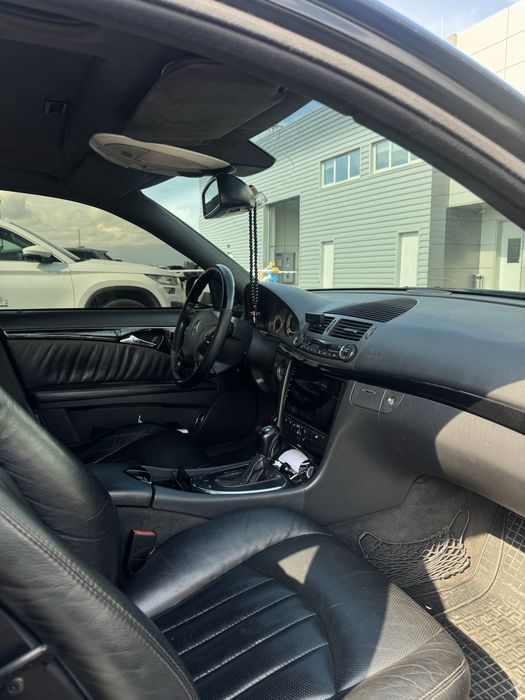 Mercedes E500 5.0