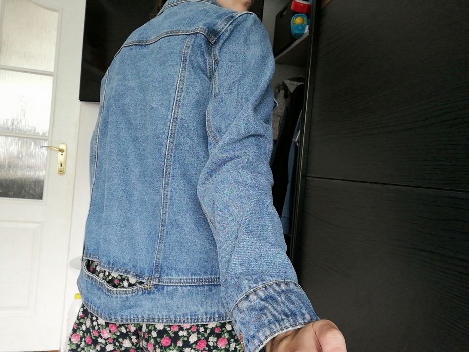 Niebieska kurtka jeansowa katana sinsay s/m