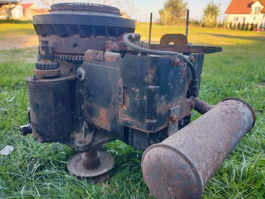 Silnik 12hp do remontu lub na części