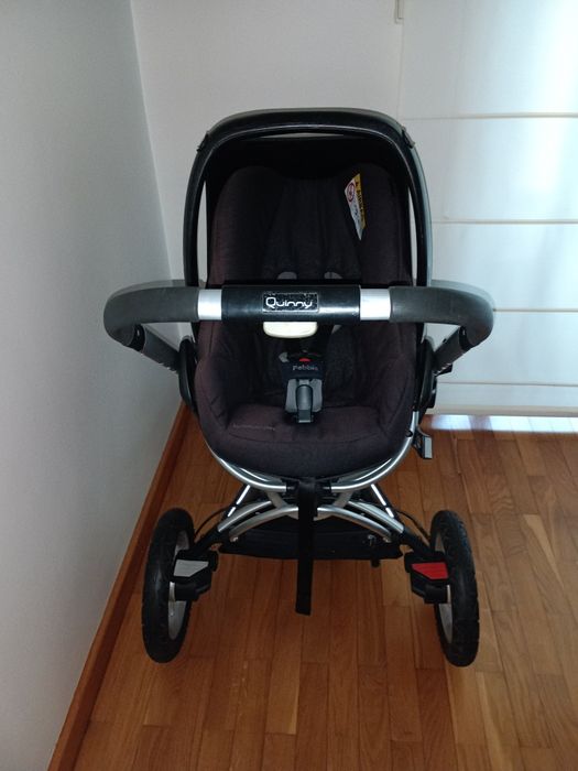 Carrinho QUINNY + Babycoque/Ovo da BEBECONFORT