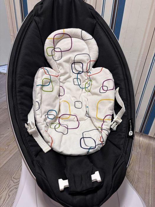 Укачивающий центр 4moms