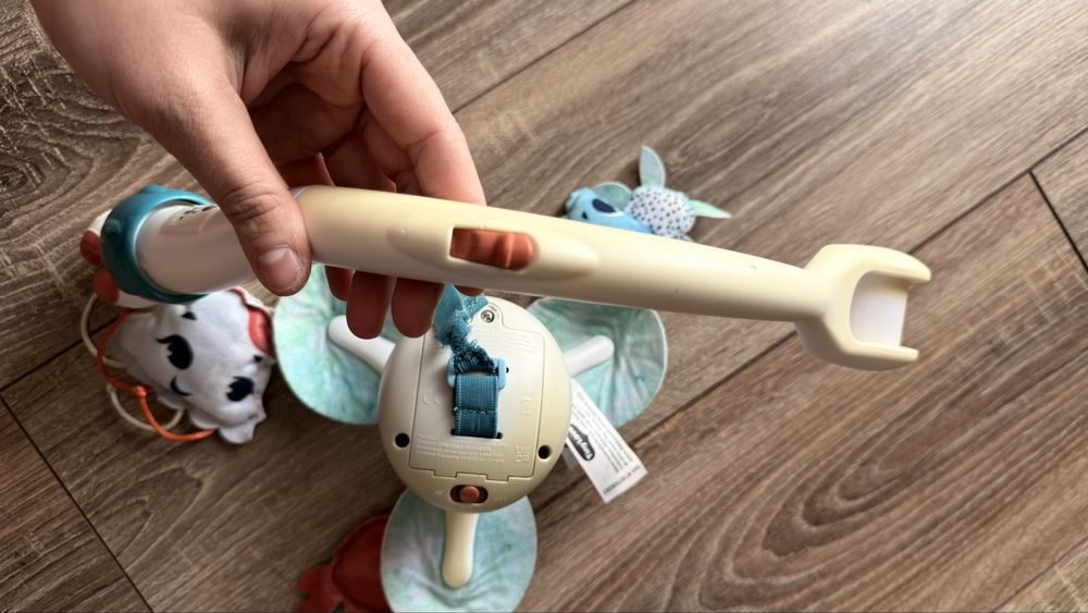 Мобіль tiny love