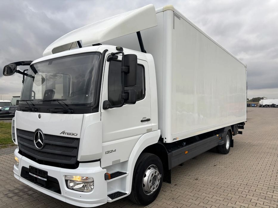 Mercedes-Benz