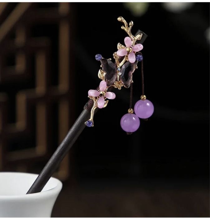 Шпилька з метеликом