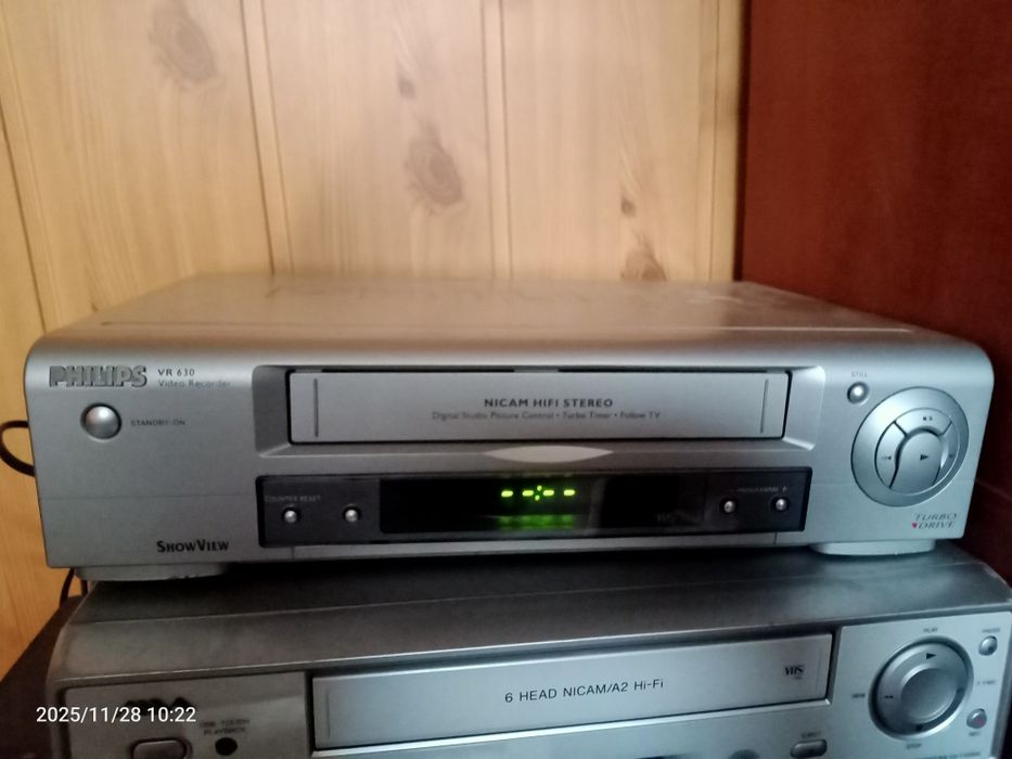 Philips VR630 magnetowid nagrywarka VHS Video z pilotem