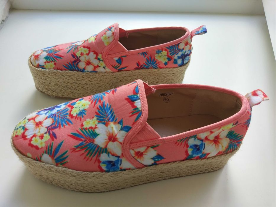 Женские эспадрильи Atmosphere на танкетке