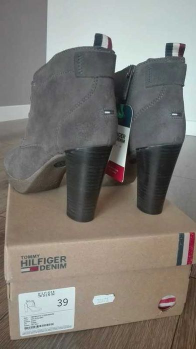 Nowe Stylowe Szare Botki Tommy Hilfiger Denim 39 Zamsz 599 PLN