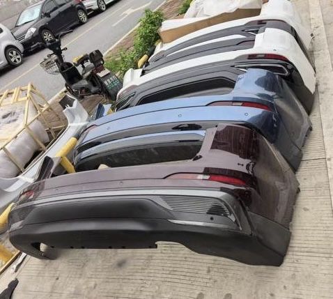 Задній бампер оригінал Lincoln nautilus 24