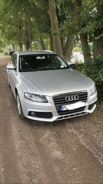 Sprzedam A4B8 2009r