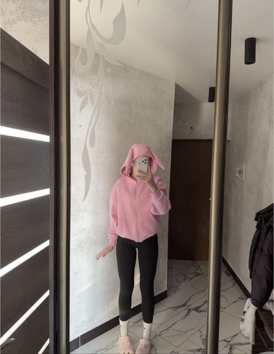 рожева кофта house з вушками — must-have цього сезону