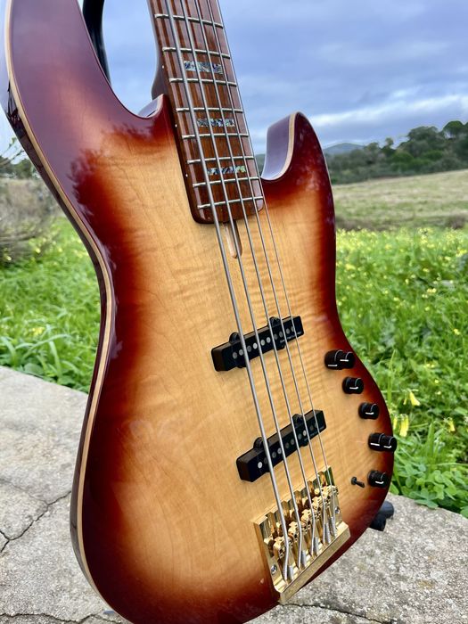 Baixo Eléctrico Sire Marcus Miller V10DX 5 - TS