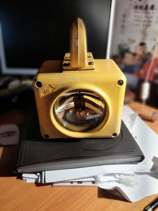 Foco potente marinha USA 50000 lu