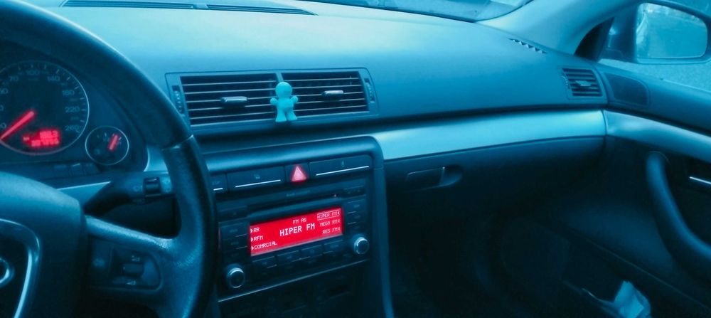 Audi A4 B7 Avant s line 170CV