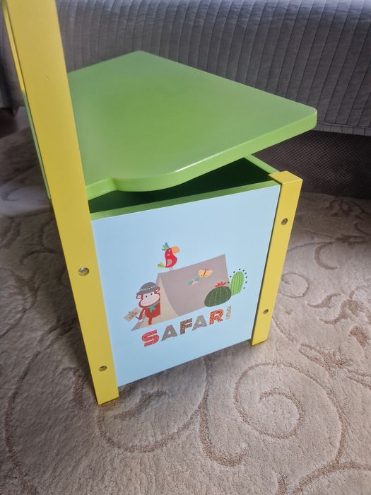 Pojemnik ma zabawki,laweczka