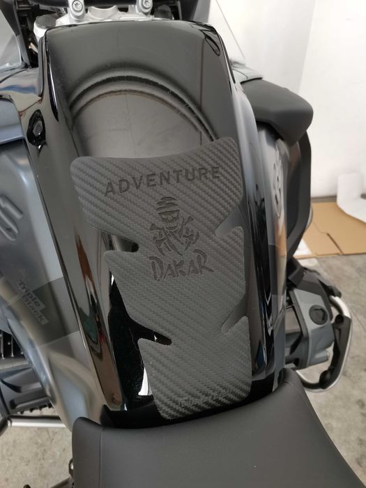 Tank pads Rubbatech para modelos BMW