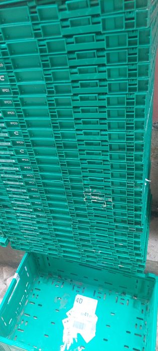 Caixas plásticas IFCO DOBRÁVEIS dobrável para arrumação .