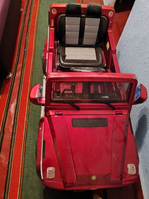 Дитячий автомобіль