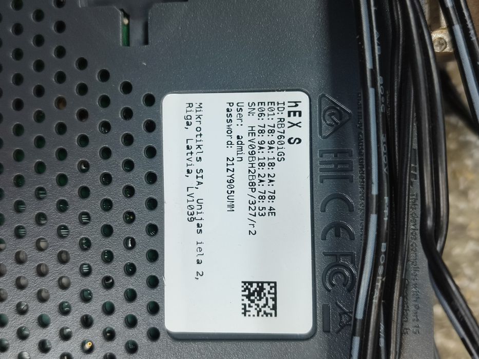 Wi-Fi роутер MikroTik RouterBOARD