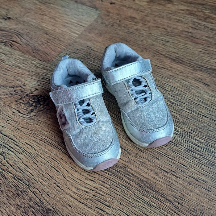 Buty dziewczęce rozmiar 24
