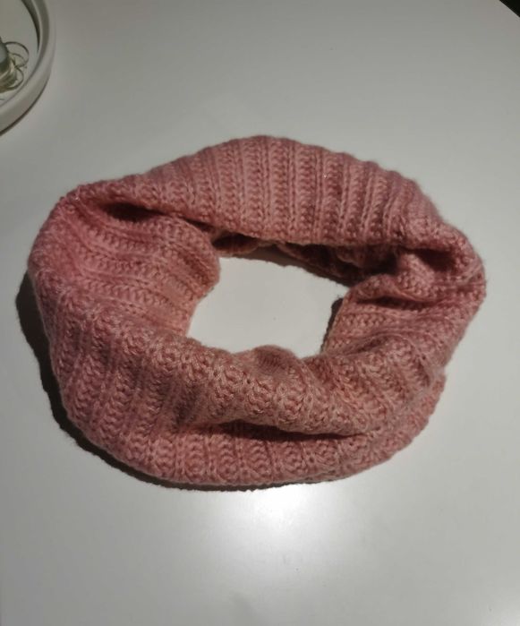 Komin różowy zimowy