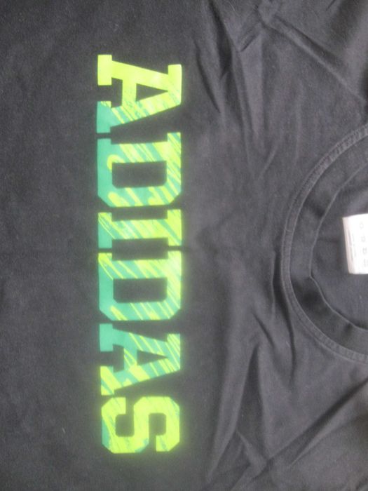 Sprzedam koszulkę Adidas.