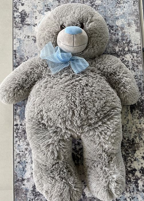 Ведмедик плюшевий