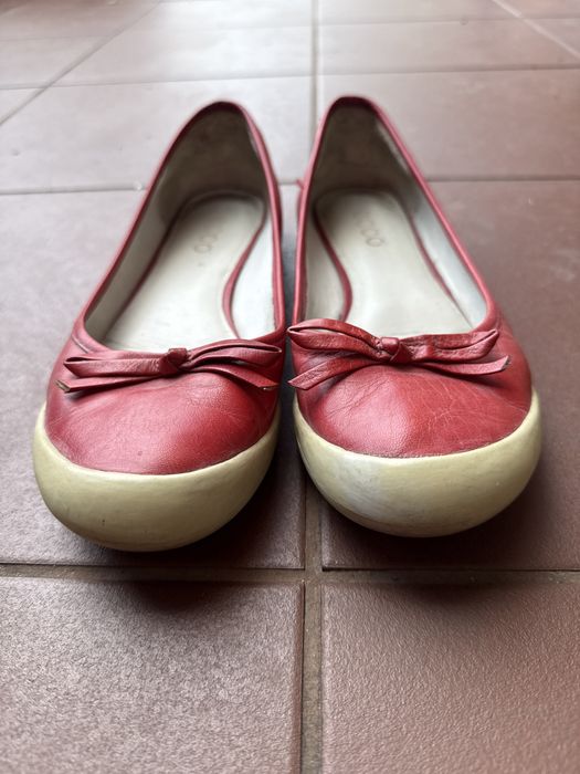 Buty Ecco wsuwane czerwone rozmiar 38 stan dobry używane
