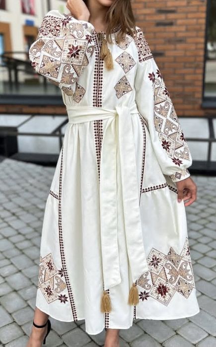 Жіноча вишиванка"Весна"