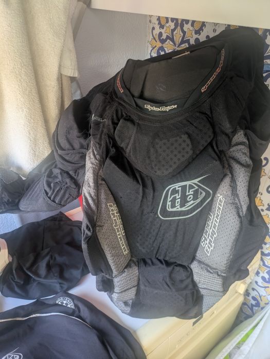 Material de proteção enduro downhill btt