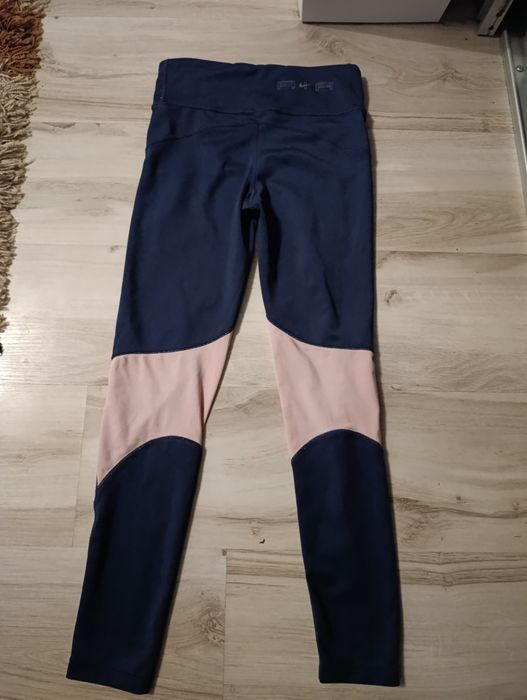 Legginsy Nike 134-140