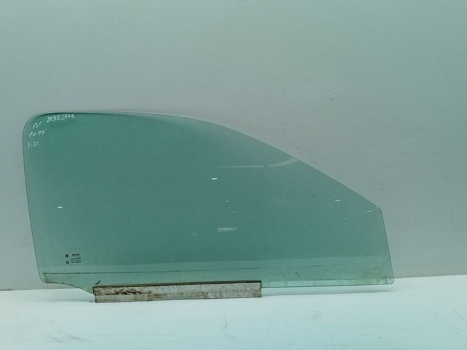 Right Front Door Glass for OPEL Corsa B