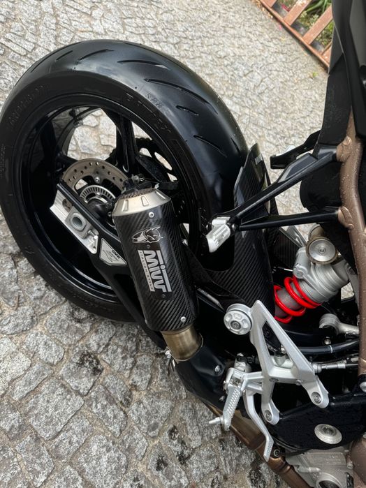 BMW s1000r de final 2021