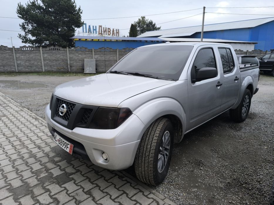 Нісан frontier 2017 року