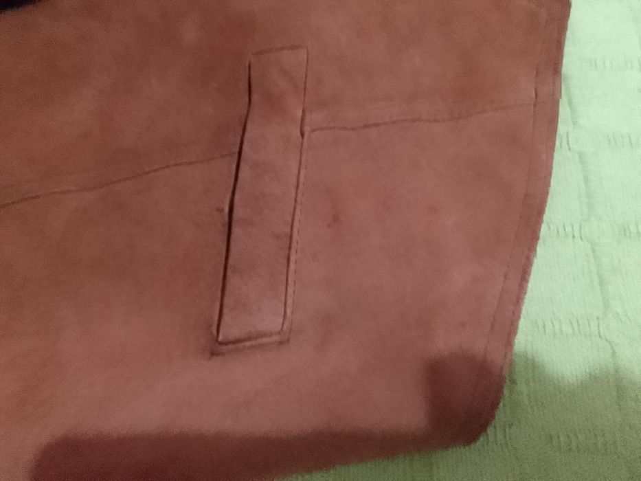 Vendo colete em em carmorça pele genuína