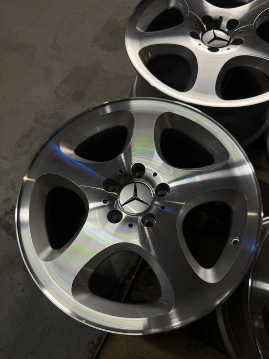 диски r17 5x112 ET37 8j ЦО66.6 brabus