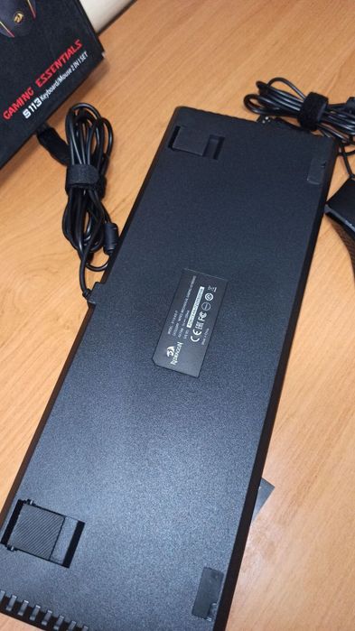 Ігровий комплект Redragon Gaming Essentials S113-KN, що складається з