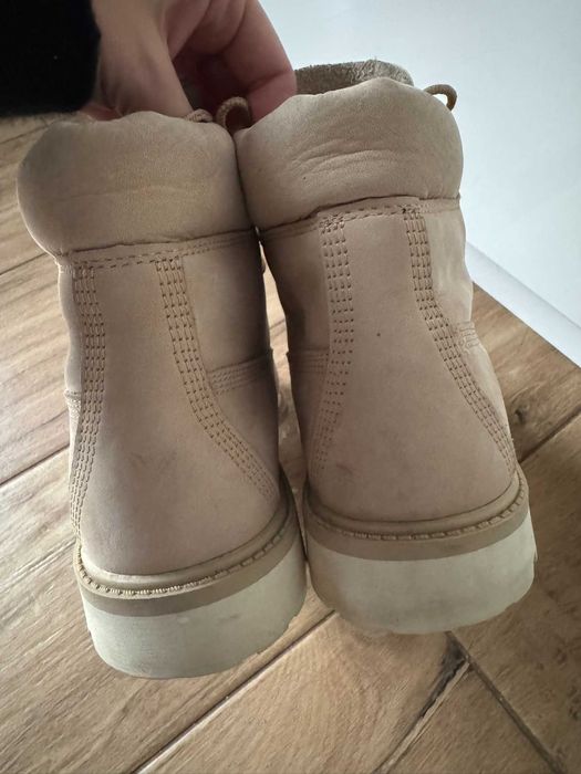 beżowe skórzane Timberlandy 6 Inch wodoodporne
